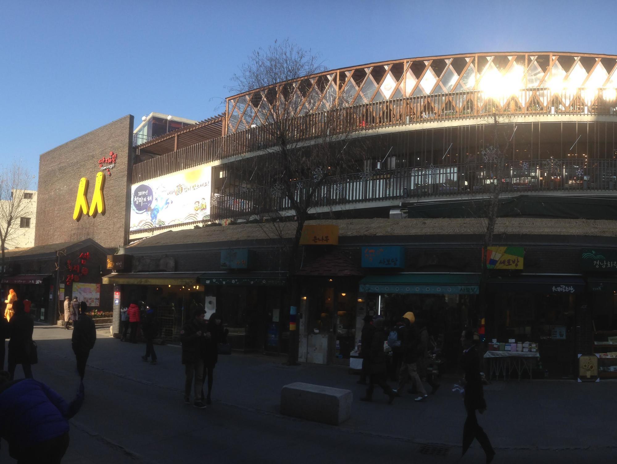24 Guesthouse Insadong Seoul Bagian luar foto