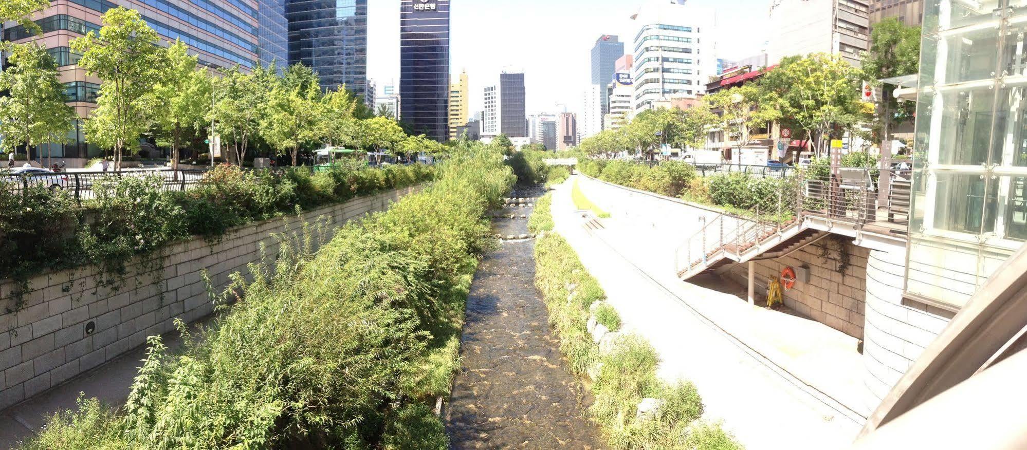24 Guesthouse Insadong Seoul Bagian luar foto