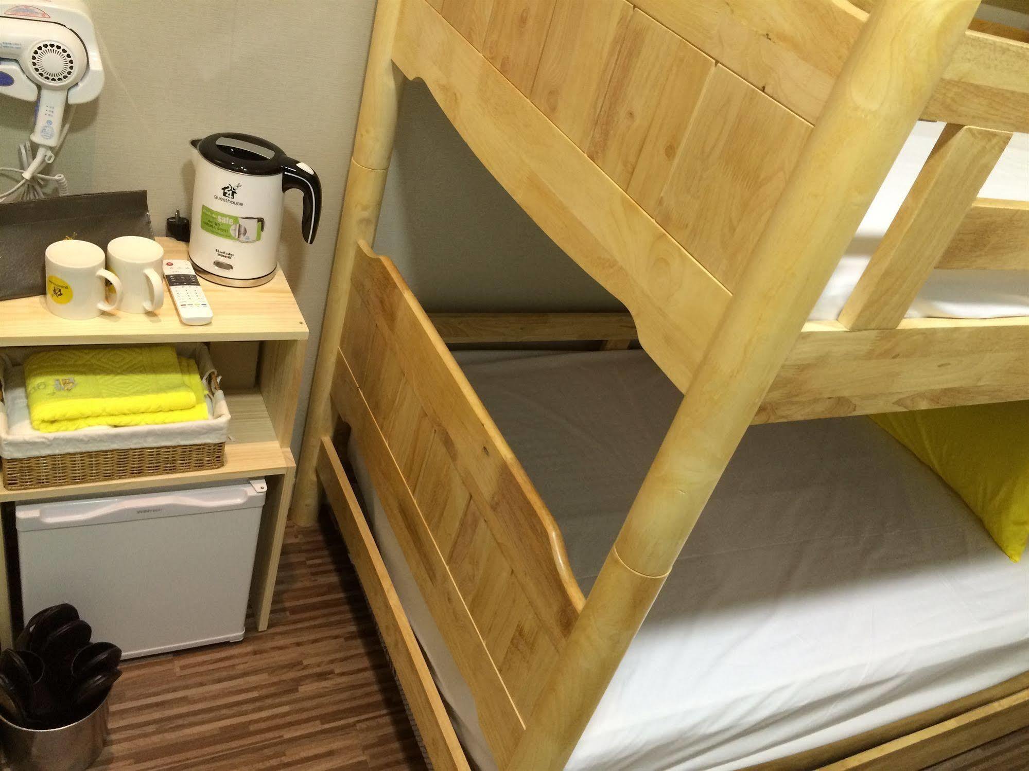 24 Guesthouse Insadong Seoul Bagian luar foto