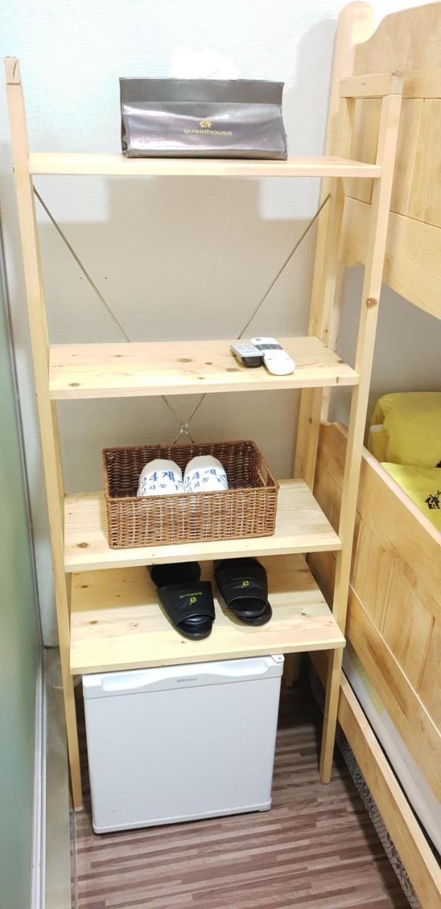 24 Guesthouse Insadong Seoul Bagian luar foto