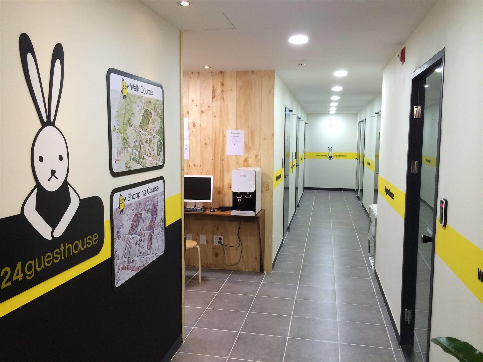 24 Guesthouse Insadong Seoul Bagian luar foto